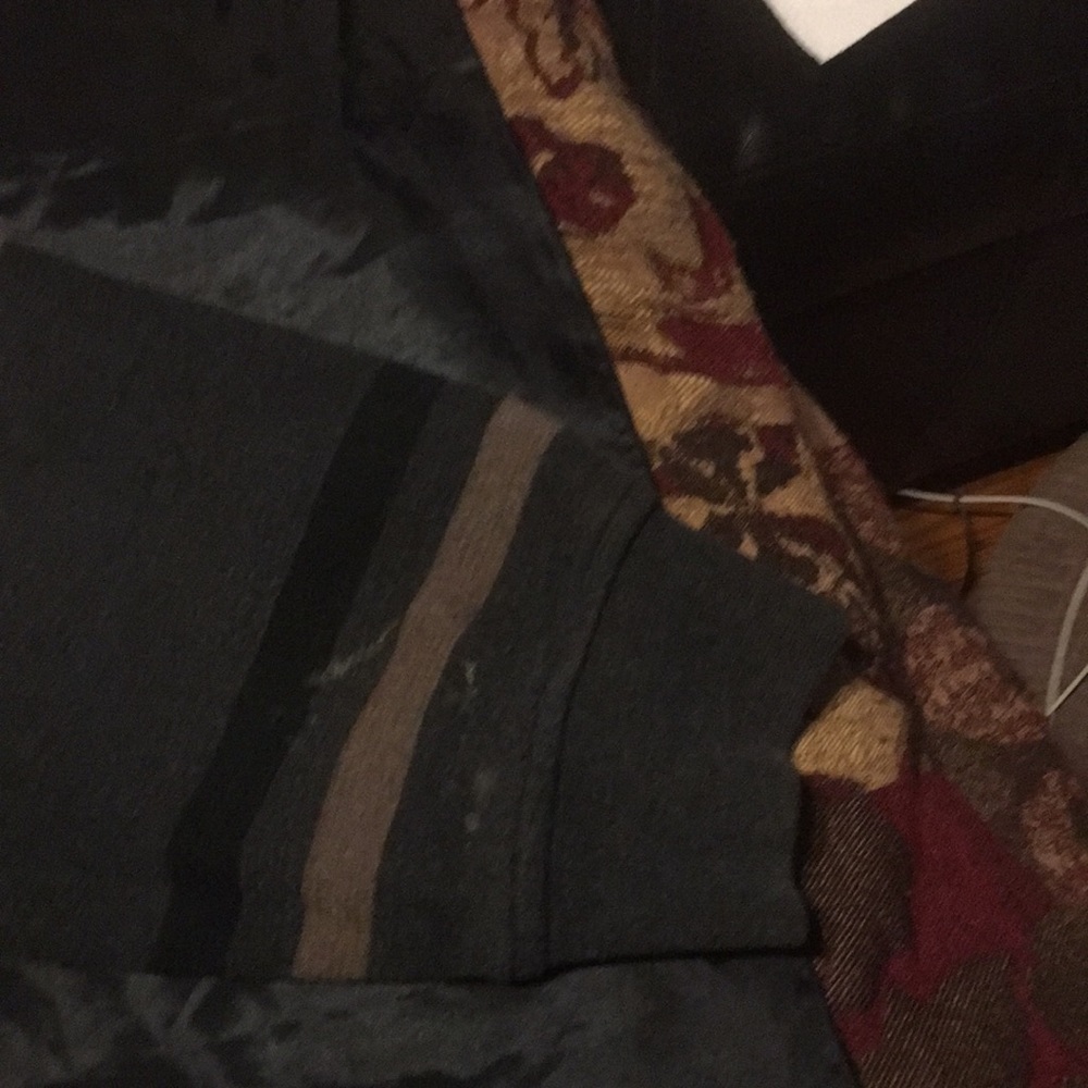 Sweater - Picture 5 of 5
